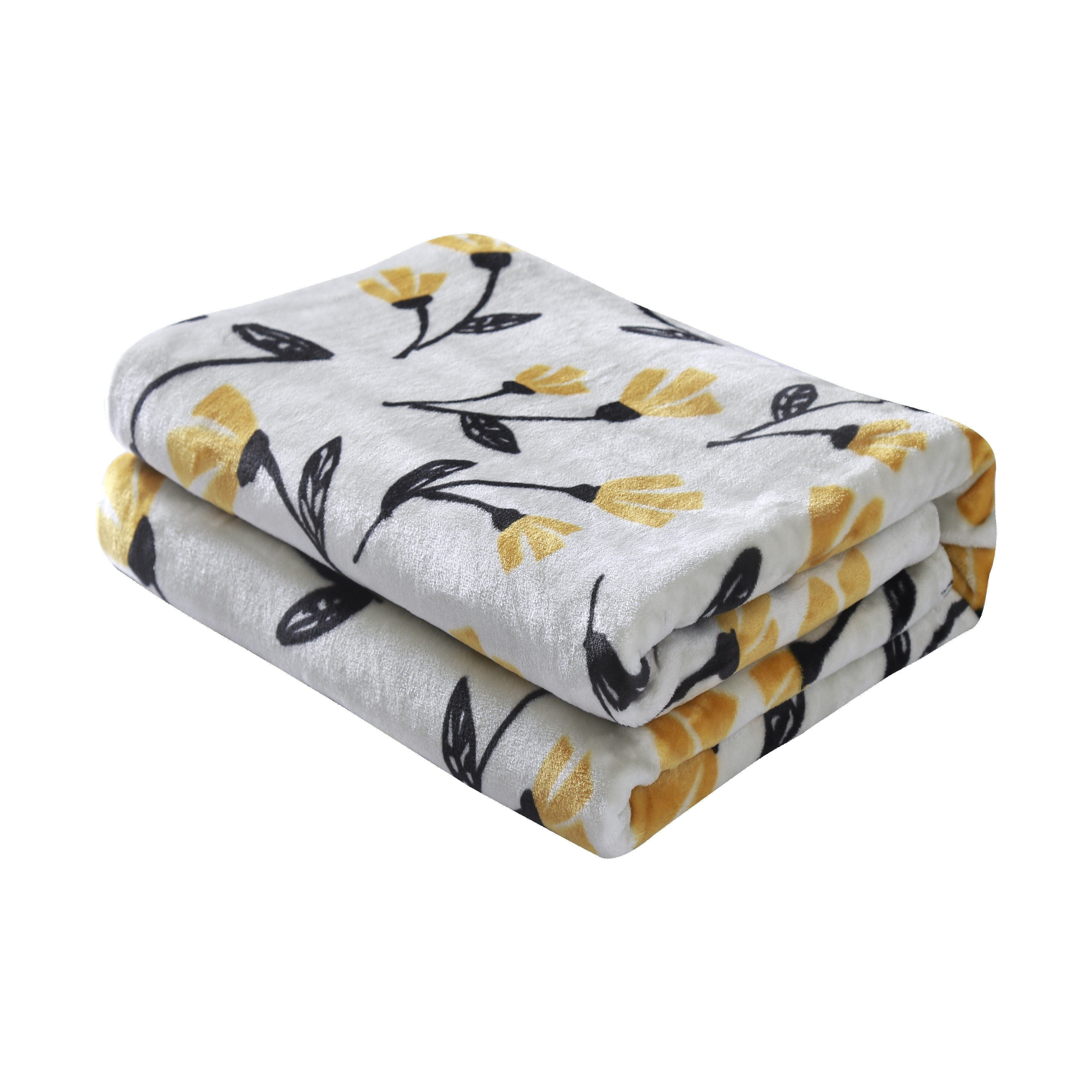 DaDa Bedding Yellow Fleur Floral Fleece Throw Blanket